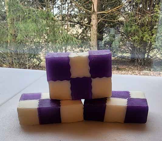 CHECKERED LAVENDER BAR SOAP